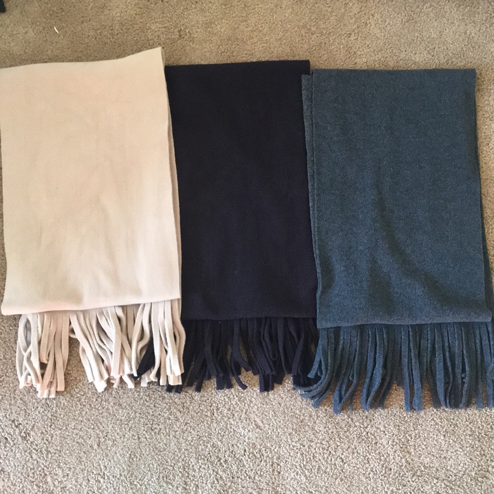 Old Navy Polyester Scarf (Lot of 3)
